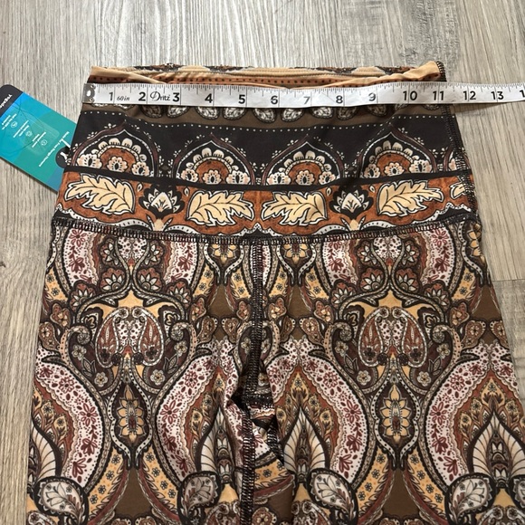 Yoga Democracy Espresso Yourself Leggings Size XS NWT - Picture 11 of 13